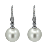 Diamanten und Südseeperlen Ohrringe in Weißgold