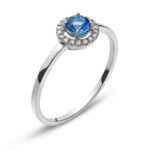 Eleganter blauer Saphir- und Diamantring im Halo-Stil aus 18 Karat Weißgold