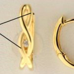 Boucles d'oreilles créoles avec charnière or jaune 750, partiellement sablées