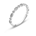 Bague en or blanc 750 avec 17 diamants H SI 0,08 ct.