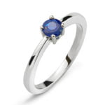 Ring white gold 750 with sapphire 0.59ct. 4 handle